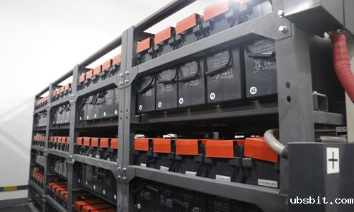 UPS蓄电池.jpg UPS蓄电池.jpg