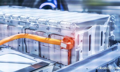 固态电池新突破！新能源车续航有望翻倍！